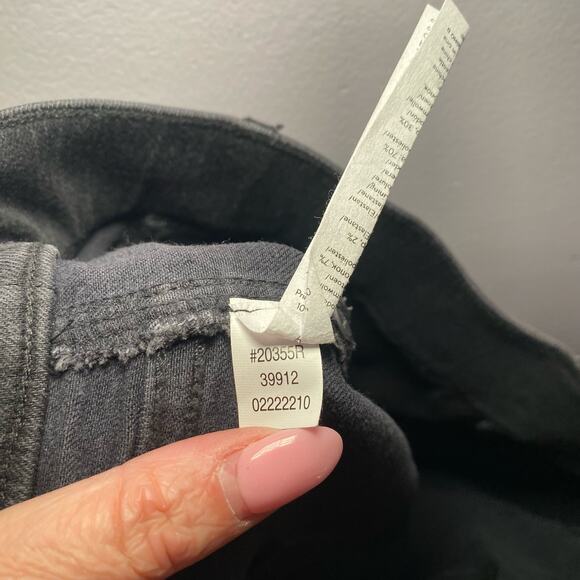 Spanx Women's size Medium Straight Leg Pants Vintage Black Ankle Denim Preppy - Picture 11 of 11